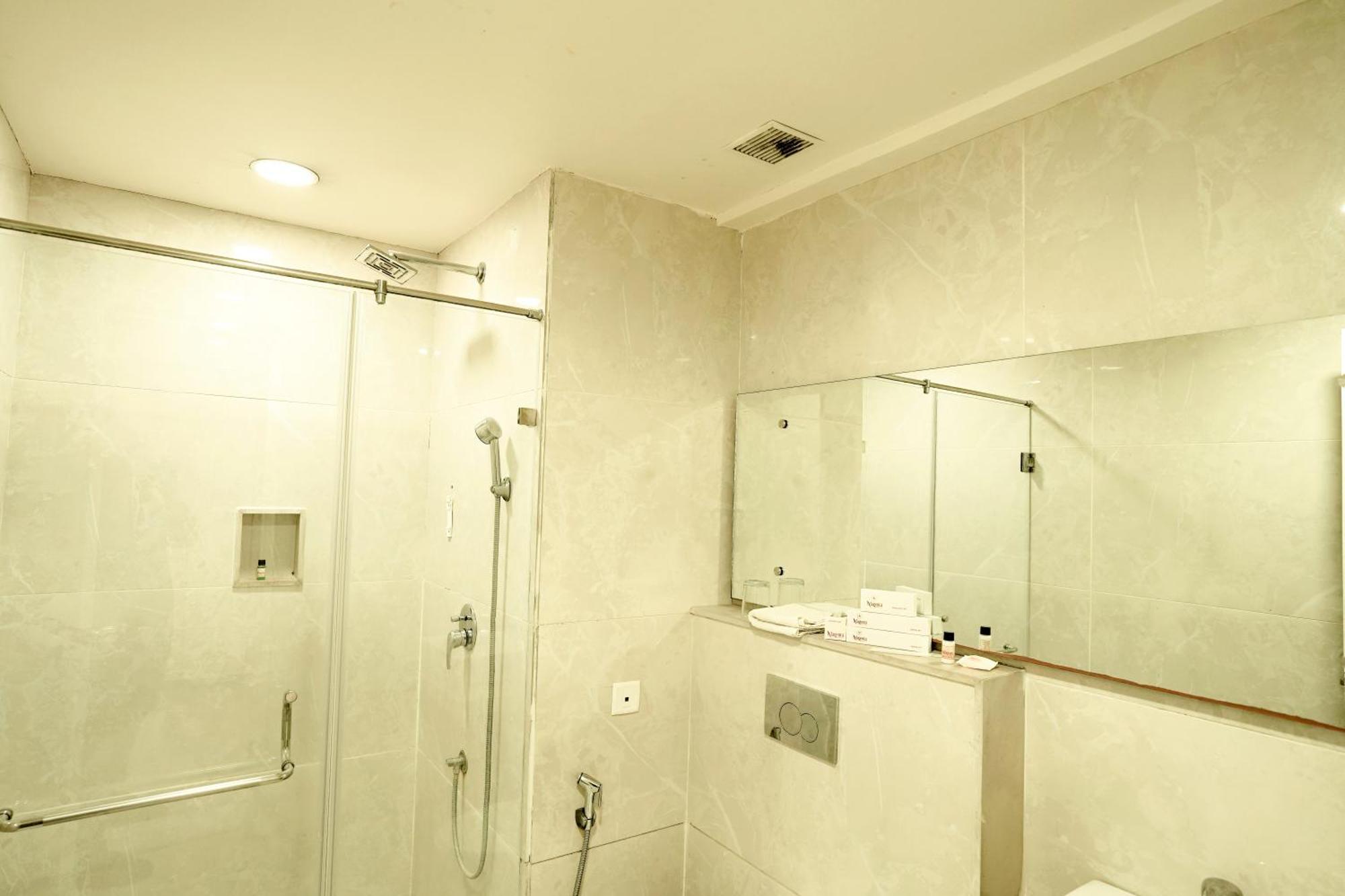 Cygnett Lite Grand, Jaipur Hotel Buitenkant foto