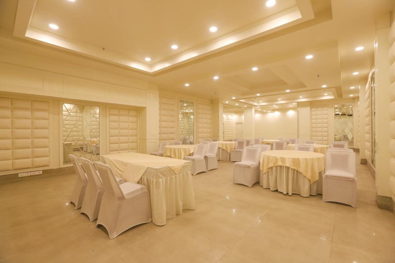 Cygnett Lite Grand, Jaipur Hotel Buitenkant foto