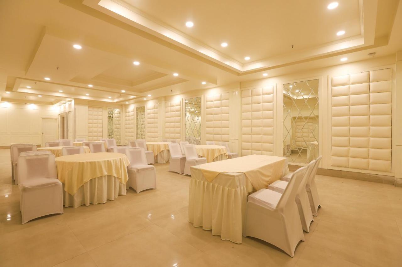 Cygnett Lite Grand, Jaipur Hotel Buitenkant foto